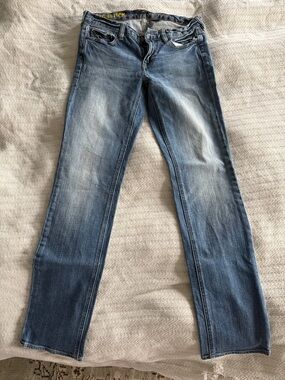 J. Crew Women's Light Wash Straight-Leg Jeans NWOT